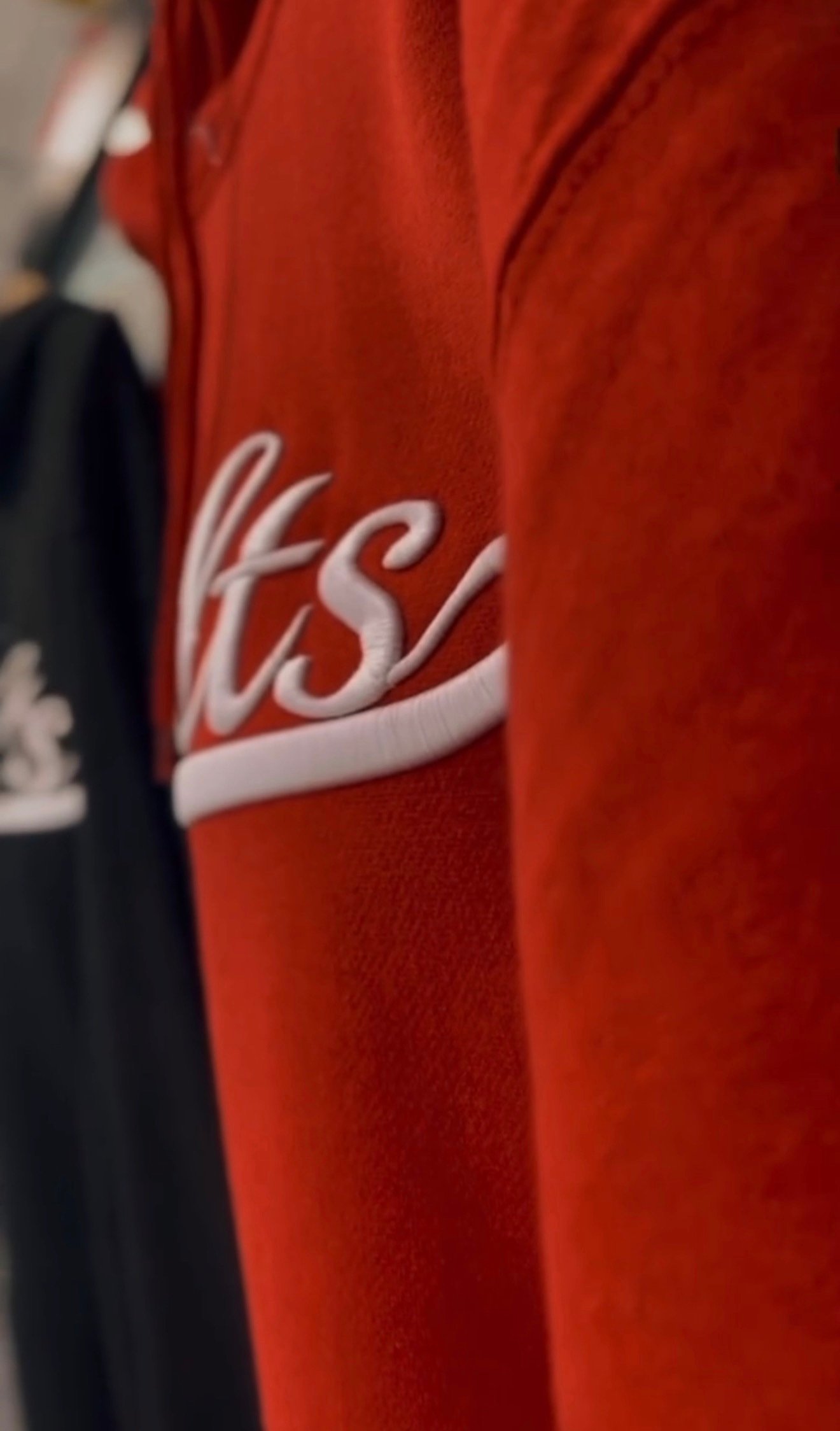 VOLTS SIGNATURE HOODIE - Image 6